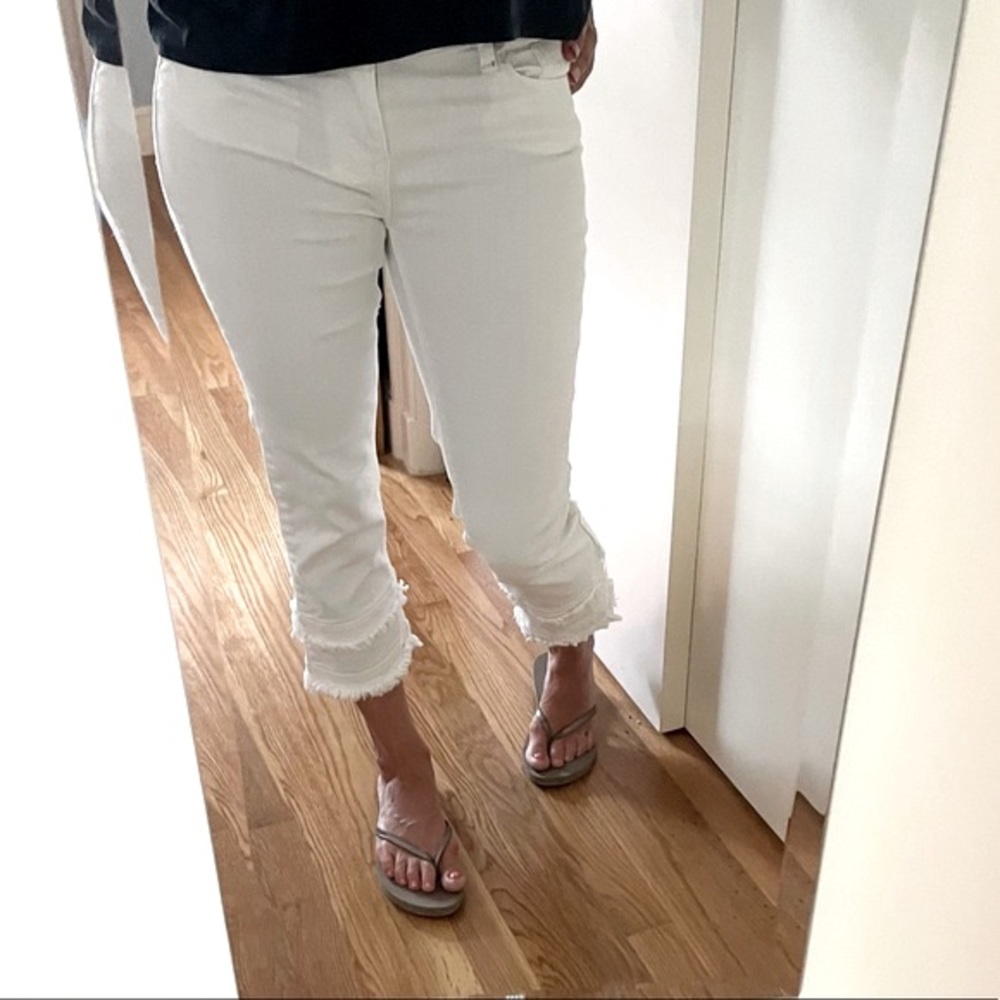 DG2 by Diane Gilman Virtual Stretch Layered Fringe Crop Jean - Picture 8 of 12